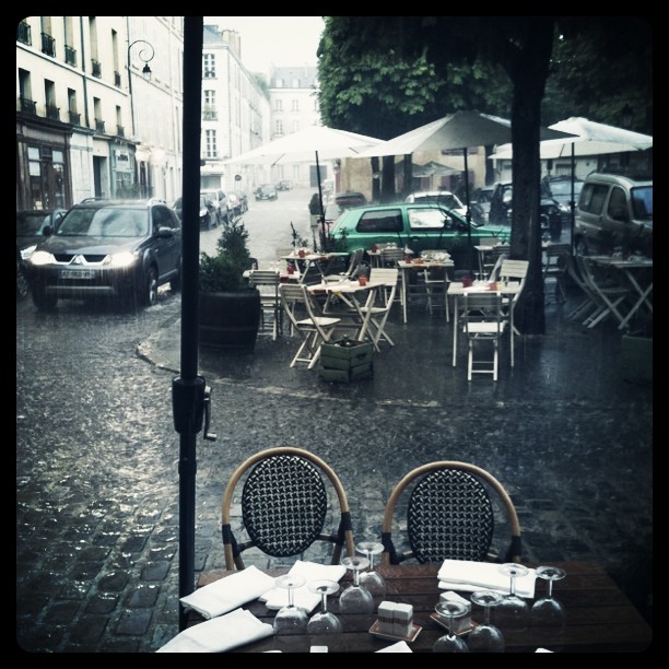 Tiens il pleut sur notre terrasse (Taken with instagram)