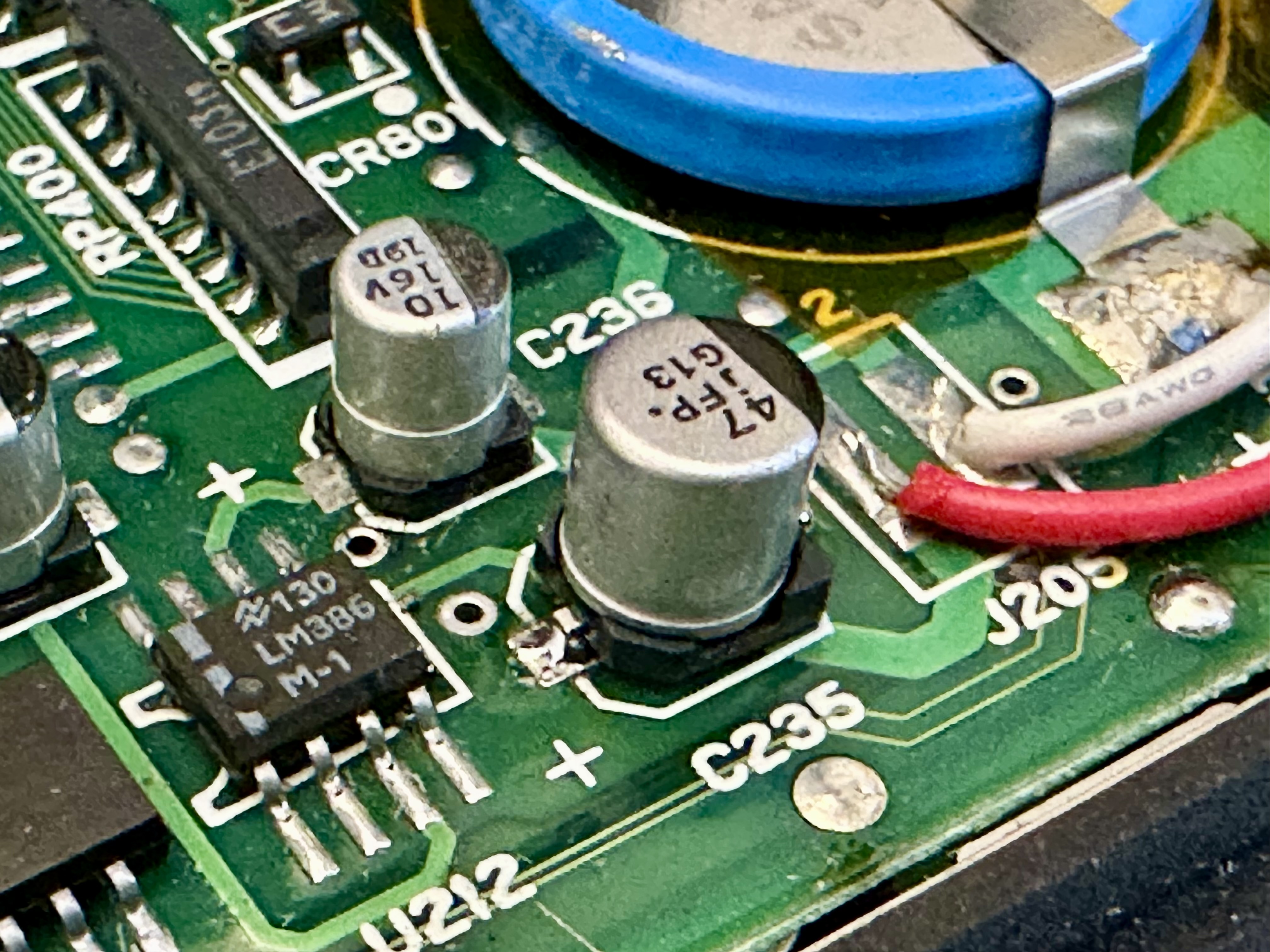 Le nouveau condensateur C235